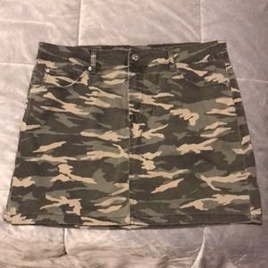 Kensie Camo Skirt